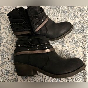 Women's Motorcycle style leather booties